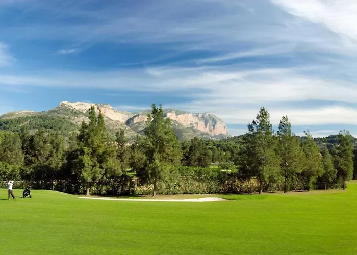 El Cau Del Montgo